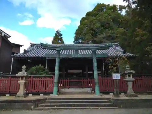 三翁神社の鳥居