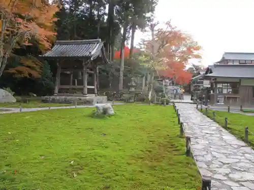 大原寺勝林院の庭園