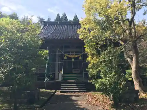 境神社の本殿