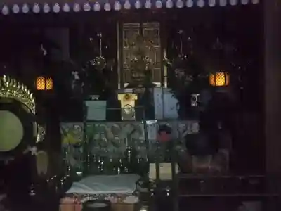 護国之寺の本殿・本堂