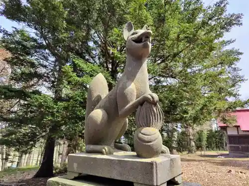 稲荷神社の狛犬