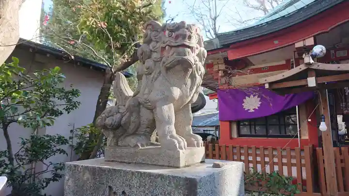 秋葉神社の狛犬