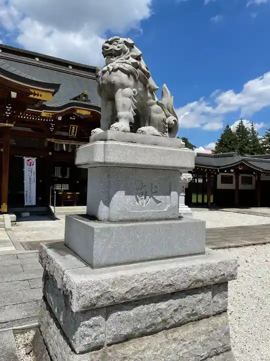 諏訪神社の狛犬