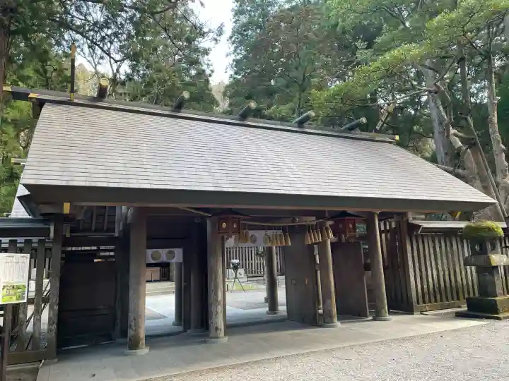 天岩戸神社の{uncategorized: "未分類", other: "その他", undefined: "問題あり", building: "その他建物", grave: "お墓", sacred_gate: "鳥居", guardian: "狛犬", statue: "像", buddha: "仏像", history: "歴史", nature: "自然", garden: "庭園", animal: "動物", pagoda: "塔", temizu: "手水舎", mountain_gate: "山門・神門", sanctuary: "本殿・本堂", subordinate: "末社・摂社", art: "芸術", scenery: "景色", jizo: "地蔵", ema: "絵馬", goshuin: "御朱印", omikuji: "おみくじ", items: "授与品その他", amulet: "お守り", goshuincho: "御朱印帳", eats: "食事", festival: "お祭り", votive_dance: "神楽", shichigosan: "七五三参", wedding: "結婚式", experience: "体験その他", initially: "初詣", around: "周辺", anti_infection: "感染症対策"}
