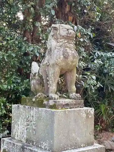 忍　諏訪神社・東照宮　の狛犬