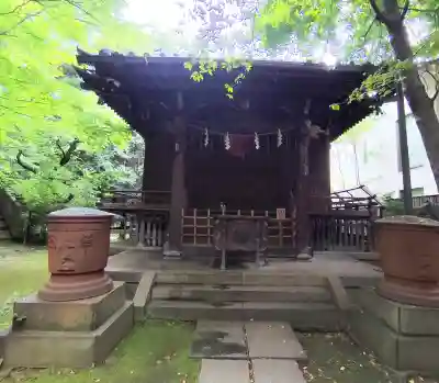 四合稲荷神社の{uncategorized: "未分類", other: "その他", undefined: "問題あり", building: "その他建物", grave: "お墓", sacred_gate: "鳥居", guardian: "狛犬", statue: "像", buddha: "仏像", history: "歴史", nature: "自然", garden: "庭園", animal: "動物", pagoda: "塔", temizu: "手水舎", mountain_gate: "山門・神門", sanctuary: "本殿・本堂", subordinate: "末社・摂社", art: "芸術", scenery: "景色", jizo: "地蔵", ema: "絵馬", goshuin: "御朱印", omikuji: "おみくじ", items: "授与品その他", amulet: "お守り", goshuincho: "御朱印帳", eats: "食事", festival: "お祭り", votive_dance: "神楽", shichigosan: "七五三参", wedding: "結婚式", experience: "体験その他", initially: "初詣", around: "周辺", anti_infection: "感染症対策"}