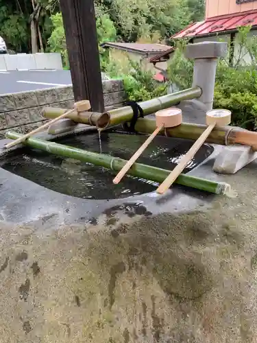 配志和神社の手水