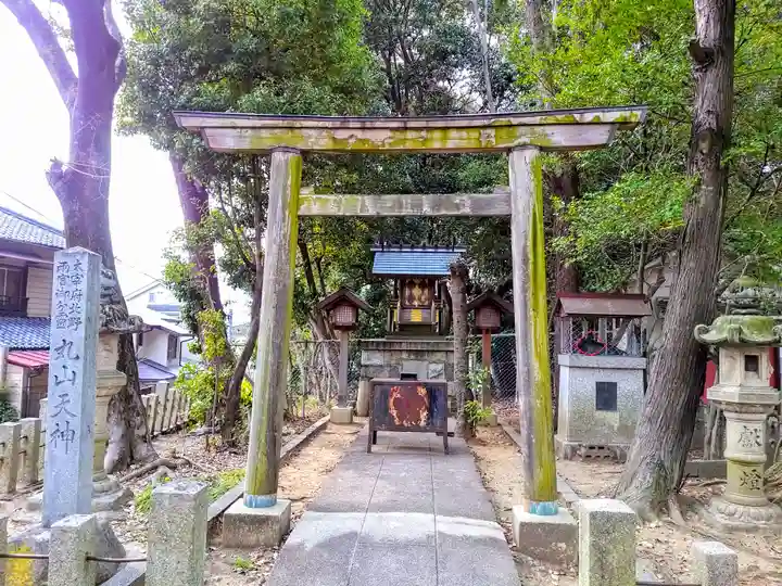 丸山神明社の末社・摂社