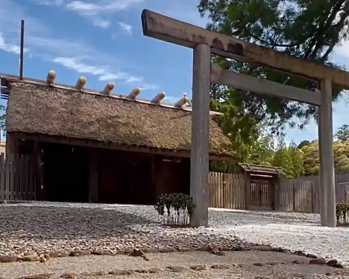 伊勢神宮内宮(皇大神宮)の{uncategorized: "未分類", other: "その他", undefined: "問題あり", building: "その他建物", grave: "お墓", sacred_gate: "鳥居", guardian: "狛犬", statue: "像", buddha: "仏像", history: "歴史", nature: "自然", garden: "庭園", animal: "動物", pagoda: "塔", temizu: "手水舎", mountain_gate: "山門・神門", sanctuary: "本殿・本堂", subordinate: "末社・摂社", art: "芸術", scenery: "景色", jizo: "地蔵", ema: "絵馬", goshuin: "御朱印", omikuji: "おみくじ", items: "授与品その他", amulet: "お守り", goshuincho: "御朱印帳", eats: "食事", festival: "お祭り", votive_dance: "神楽", shichigosan: "七五三参", wedding: "結婚式", experience: "体験その他", initially: "初詣", around: "周辺", anti_infection: "感染症対策"}