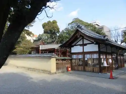 率川神社（大神神社摂社）の本殿