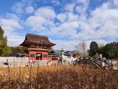 伊賀八幡宮の山門・神門
