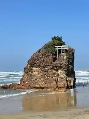 稲佐の浜 弁天島(島根県)