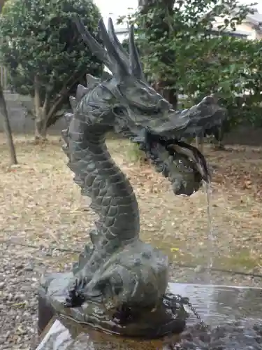 春日神社の手水舎