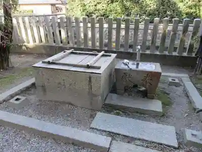孫太郎稲荷神社（薬師寺境内社）の手水舎