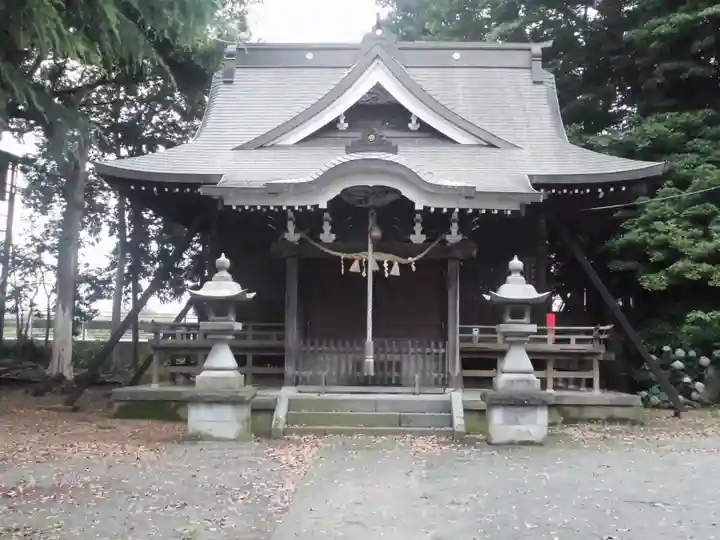 飯出神社の本殿・本堂