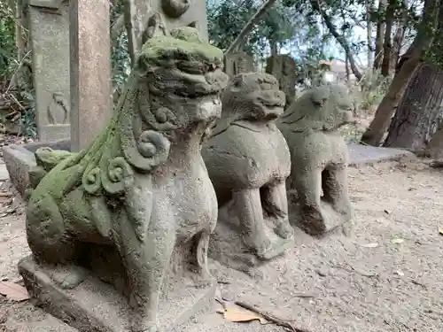 飯野神社の狛犬