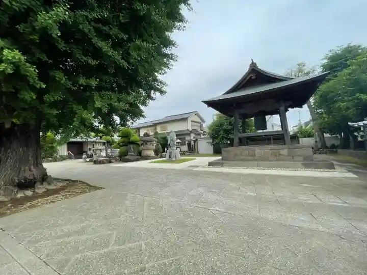 東光寺の{uncategorized: "未分類", other: "その他", undefined: "問題あり", building: "その他建物", grave: "お墓", sacred_gate: "鳥居", guardian: "狛犬", statue: "像", buddha: "仏像", history: "歴史", nature: "自然", garden: "庭園", animal: "動物", pagoda: "塔", temizu: "手水舎", mountain_gate: "山門・神門", sanctuary: "本殿・本堂", subordinate: "末社・摂社", art: "芸術", scenery: "景色", jizo: "地蔵", ema: "絵馬", goshuin: "御朱印", omikuji: "おみくじ", items: "授与品その他", amulet: "お守り", goshuincho: "御朱印帳", eats: "食事", festival: "お祭り", votive_dance: "神楽", shichigosan: "七五三参", wedding: "結婚式", experience: "体験その他", initially: "初詣", around: "周辺", anti_infection: "感染症対策"}