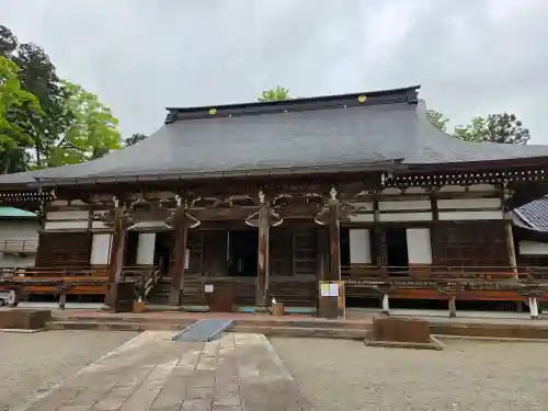 城端別院善徳寺の{uncategorized: "未分類", other: "その他", undefined: "問題あり", building: "その他建物", grave: "お墓", sacred_gate: "鳥居", guardian: "狛犬", statue: "像", buddha: "仏像", history: "歴史", nature: "自然", garden: "庭園", animal: "動物", pagoda: "塔", temizu: "手水舎", mountain_gate: "山門・神門", sanctuary: "本殿・本堂", subordinate: "末社・摂社", art: "芸術", scenery: "景色", jizo: "地蔵", ema: "絵馬", goshuin: "御朱印", omikuji: "おみくじ", items: "授与品その他", amulet: "お守り", goshuincho: "御朱印帳", eats: "食事", festival: "お祭り", votive_dance: "神楽", shichigosan: "七五三参", wedding: "結婚式", experience: "体験その他", initially: "初詣", around: "周辺", anti_infection: "感染症対策"}