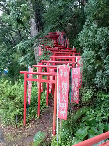 呑香稲荷神社の鳥居