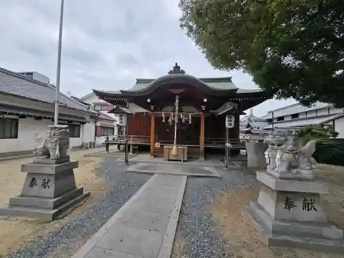 深江稲荷神社の{uncategorized: "未分類", other: "その他", undefined: "問題あり", building: "その他建物", grave: "お墓", sacred_gate: "鳥居", guardian: "狛犬", statue: "像", buddha: "仏像", history: "歴史", nature: "自然", garden: "庭園", animal: "動物", pagoda: "塔", temizu: "手水舎", mountain_gate: "山門・神門", sanctuary: "本殿・本堂", subordinate: "末社・摂社", art: "芸術", scenery: "景色", jizo: "地蔵", ema: "絵馬", goshuin: "御朱印", omikuji: "おみくじ", items: "授与品その他", amulet: "お守り", goshuincho: "御朱印帳", eats: "食事", festival: "お祭り", votive_dance: "神楽", shichigosan: "七五三参", wedding: "結婚式", experience: "体験その他", initially: "初詣", around: "周辺", anti_infection: "感染症対策"}