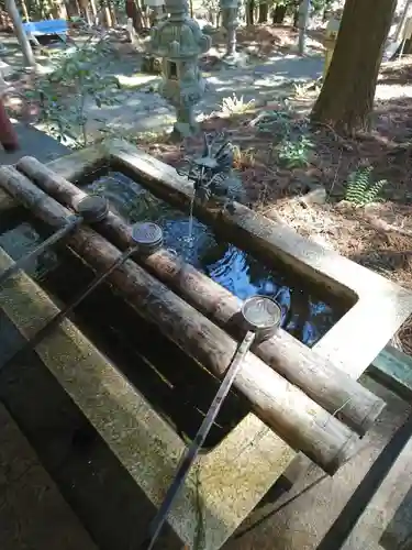 福王神社の手水舎