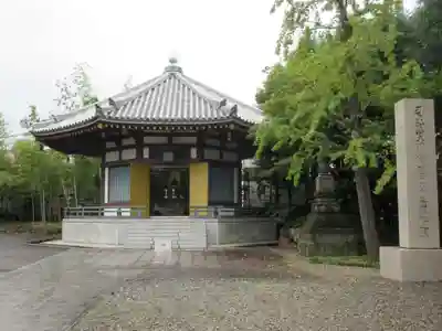 西新井大師総持寺の本殿・本堂