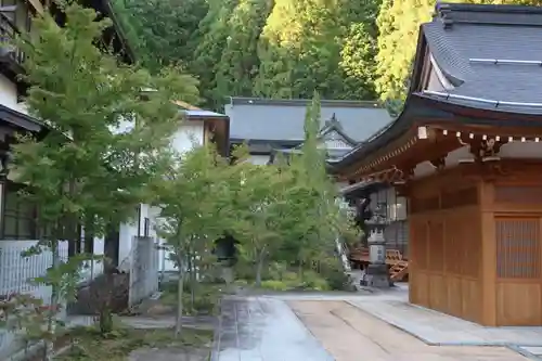 明王院のその他建物