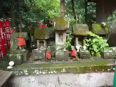 八雲神社の末社