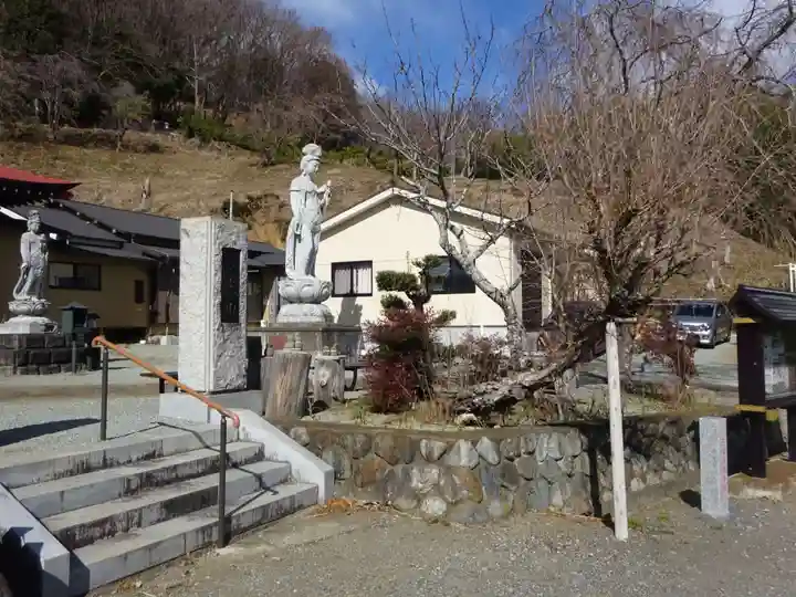 伊勢原 法泉寺の仏像