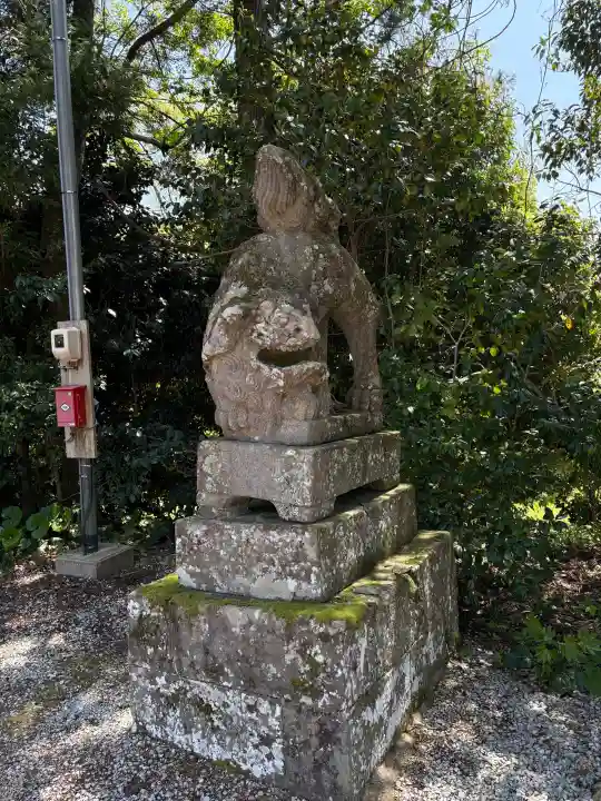 天照社の{uncategorized: "未分類", other: "その他", undefined: "問題あり", building: "その他建物", grave: "お墓", sacred_gate: "鳥居", guardian: "狛犬", statue: "像", buddha: "仏像", history: "歴史", nature: "自然", garden: "庭園", animal: "動物", pagoda: "塔", temizu: "手水舎", mountain_gate: "山門・神門", sanctuary: "本殿・本堂", subordinate: "末社・摂社", art: "芸術", scenery: "景色", jizo: "地蔵", ema: "絵馬", goshuin: "御朱印", omikuji: "おみくじ", items: "授与品その他", amulet: "お守り", goshuincho: "御朱印帳", eats: "食事", festival: "お祭り", votive_dance: "神楽", shichigosan: "七五三参", wedding: "結婚式", experience: "体験その他", initially: "初詣", around: "周辺", anti_infection: "感染症対策"}