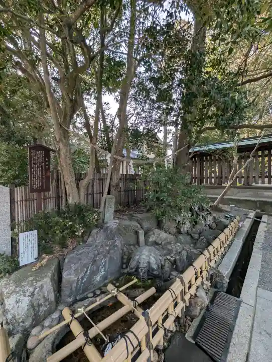 氣比神宮の{uncategorized: "未分類", other: "その他", undefined: "問題あり", building: "その他建物", grave: "お墓", sacred_gate: "鳥居", guardian: "狛犬", statue: "像", buddha: "仏像", history: "歴史", nature: "自然", garden: "庭園", animal: "動物", pagoda: "塔", temizu: "手水舎", mountain_gate: "山門・神門", sanctuary: "本殿・本堂", subordinate: "末社・摂社", art: "芸術", scenery: "景色", jizo: "地蔵", ema: "絵馬", goshuin: "御朱印", omikuji: "おみくじ", items: "授与品その他", amulet: "お守り", goshuincho: "御朱印帳", eats: "食事", festival: "お祭り", votive_dance: "神楽", shichigosan: "七五三参", wedding: "結婚式", experience: "体験その他", initially: "初詣", around: "周辺", anti_infection: "感染症対策"}