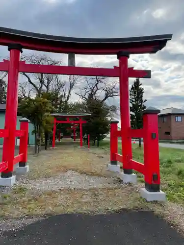 一本木稲荷神社の鳥居