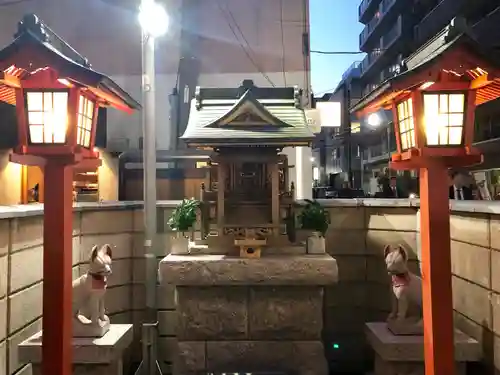 橘稲荷神社の本殿・本堂
