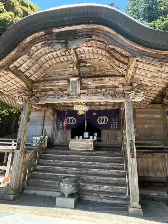 神峯寺の{uncategorized: "未分類", other: "その他", undefined: "問題あり", building: "その他建物", grave: "お墓", sacred_gate: "鳥居", guardian: "狛犬", statue: "像", buddha: "仏像", history: "歴史", nature: "自然", garden: "庭園", animal: "動物", pagoda: "塔", temizu: "手水舎", mountain_gate: "山門・神門", sanctuary: "本殿・本堂", subordinate: "末社・摂社", art: "芸術", scenery: "景色", jizo: "地蔵", ema: "絵馬", goshuin: "御朱印", omikuji: "おみくじ", items: "授与品その他", amulet: "お守り", goshuincho: "御朱印帳", eats: "食事", festival: "お祭り", votive_dance: "神楽", shichigosan: "七五三参", wedding: "結婚式", experience: "体験その他", initially: "初詣", around: "周辺", anti_infection: "感染症対策"}