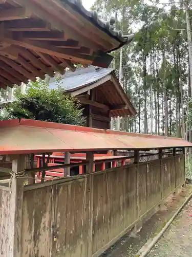 耳守神社の本殿