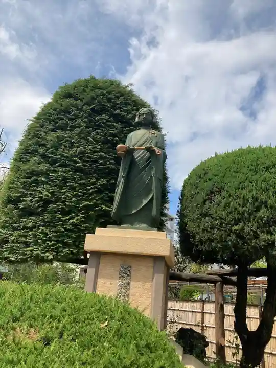 新井薬師(梅照院)の像