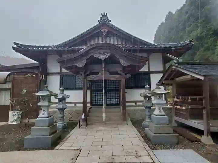 巳徳神社の本殿・本堂