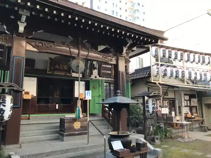 正寶院(飛不動尊)の本殿・本堂