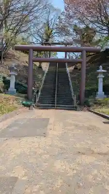 厚別神社の{uncategorized: "未分類", other: "その他", undefined: "問題あり", building: "その他建物", grave: "お墓", sacred_gate: "鳥居", guardian: "狛犬", statue: "像", buddha: "仏像", history: "歴史", nature: "自然", garden: "庭園", animal: "動物", pagoda: "塔", temizu: "手水舎", mountain_gate: "山門・神門", sanctuary: "本殿・本堂", subordinate: "末社・摂社", art: "芸術", scenery: "景色", jizo: "地蔵", ema: "絵馬", goshuin: "御朱印", omikuji: "おみくじ", items: "授与品その他", amulet: "お守り", goshuincho: "御朱印帳", eats: "食事", festival: "お祭り", votive_dance: "神楽", shichigosan: "七五三参", wedding: "結婚式", experience: "体験その他", initially: "初詣", around: "周辺", anti_infection: "感染症対策"}