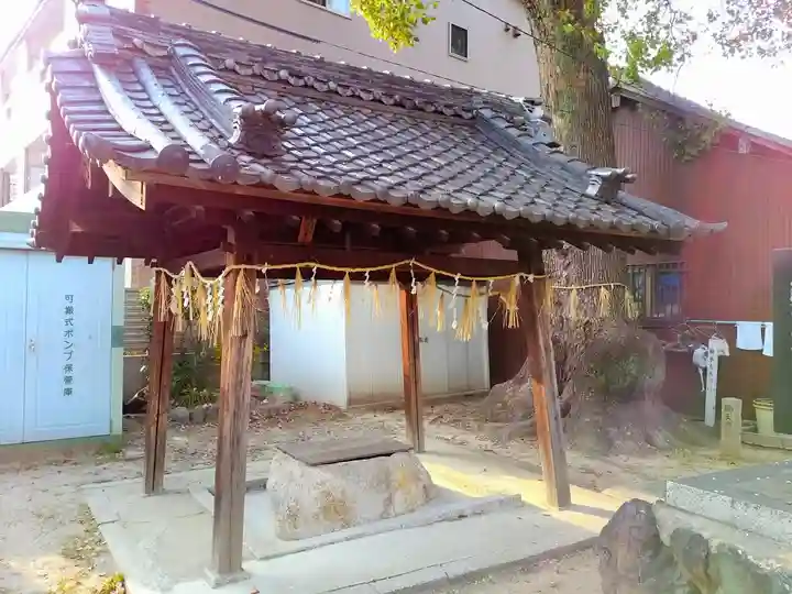 八幡社(大秋八幡社)の手水舎