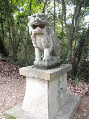 星尾神社の狛犬