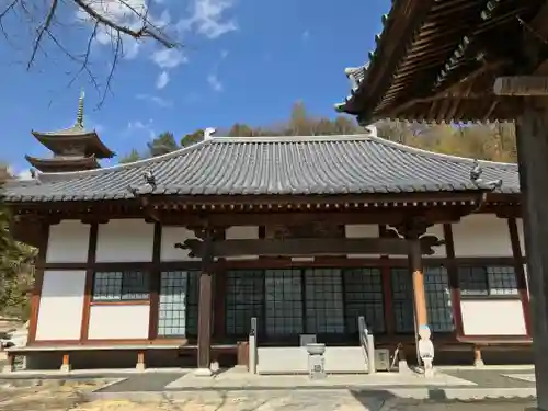 向上寺の本殿・本堂