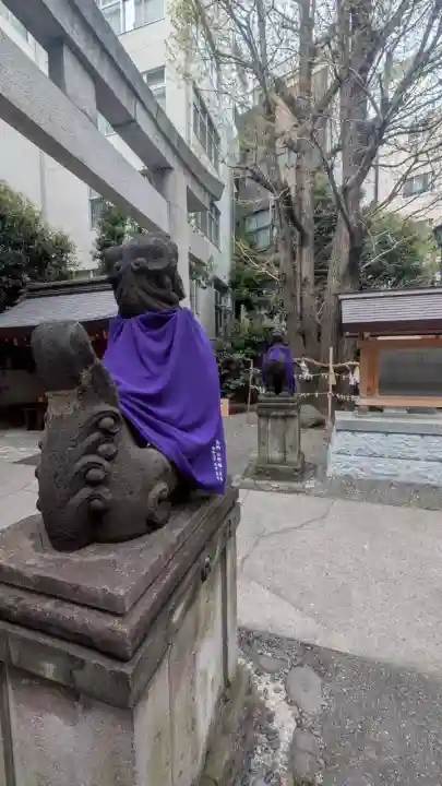 日本橋日枝神社の{uncategorized: "未分類", other: "その他", undefined: "問題あり", building: "その他建物", grave: "お墓", sacred_gate: "鳥居", guardian: "狛犬", statue: "像", buddha: "仏像", history: "歴史", nature: "自然", garden: "庭園", animal: "動物", pagoda: "塔", temizu: "手水舎", mountain_gate: "山門・神門", sanctuary: "本殿・本堂", subordinate: "末社・摂社", art: "芸術", scenery: "景色", jizo: "地蔵", ema: "絵馬", goshuin: "御朱印", omikuji: "おみくじ", items: "授与品その他", amulet: "お守り", goshuincho: "御朱印帳", eats: "食事", festival: "お祭り", votive_dance: "神楽", shichigosan: "七五三参", wedding: "結婚式", experience: "体験その他", initially: "初詣", around: "周辺", anti_infection: "感染症対策"}