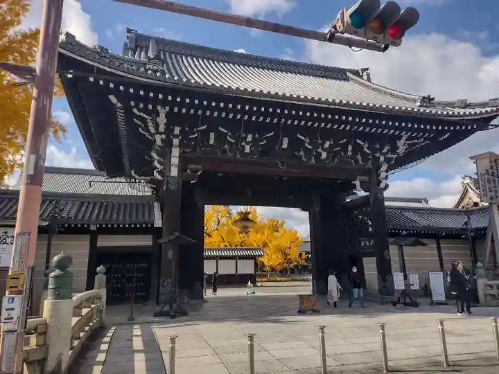 本願寺(西本願寺)の山門・神門