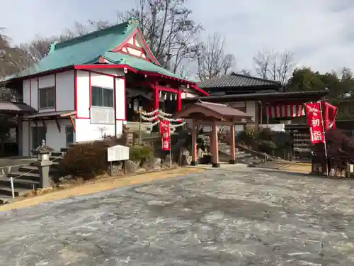 差出磯大嶽山神社 仕事と健康と厄よけの神さまの本殿