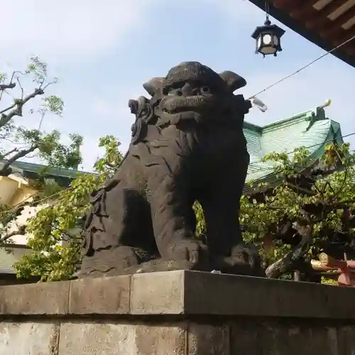 諏訪神社の狛犬