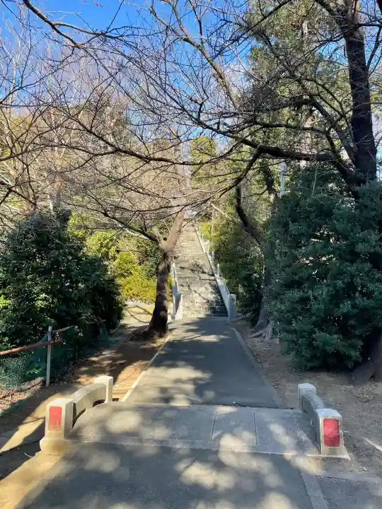 驚神社の{uncategorized: "未分類", other: "その他", undefined: "問題あり", building: "その他建物", grave: "お墓", sacred_gate: "鳥居", guardian: "狛犬", statue: "像", buddha: "仏像", history: "歴史", nature: "自然", garden: "庭園", animal: "動物", pagoda: "塔", temizu: "手水舎", mountain_gate: "山門・神門", sanctuary: "本殿・本堂", subordinate: "末社・摂社", art: "芸術", scenery: "景色", jizo: "地蔵", ema: "絵馬", goshuin: "御朱印", omikuji: "おみくじ", items: "授与品その他", amulet: "お守り", goshuincho: "御朱印帳", eats: "食事", festival: "お祭り", votive_dance: "神楽", shichigosan: "七五三参", wedding: "結婚式", experience: "体験その他", initially: "初詣", around: "周辺", anti_infection: "感染症対策"}