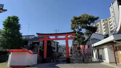 伏見稲荷大社御旅所の鳥居