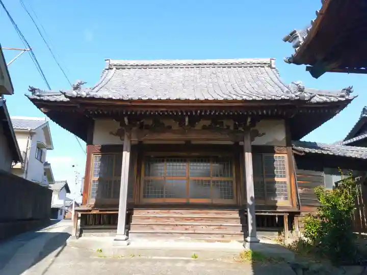 光明寺の本殿・本堂