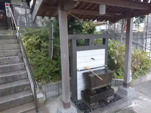 春日神社の手水舎